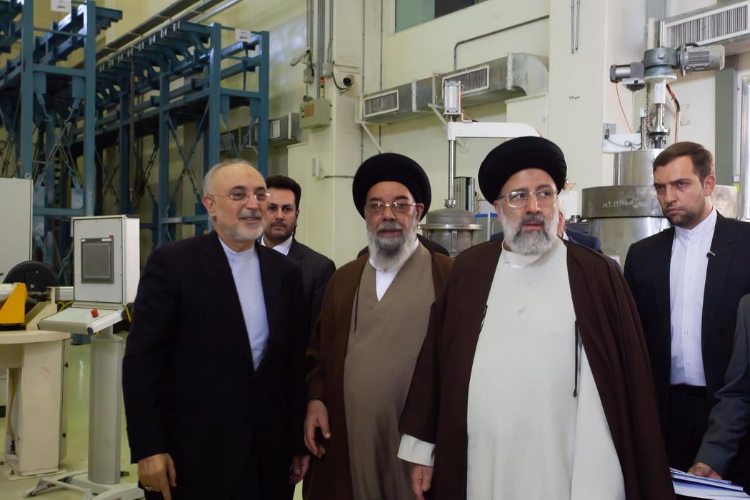 بازدید رئیس قوه قضائیه از سایت هسته‌ای UCF اصفهان